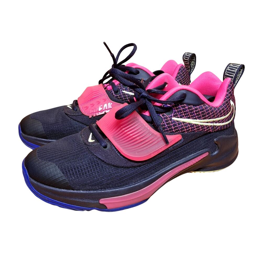 Nike Zoom Freak 3 Cave Purple Womens US 8 Athletic running shoes hot pink neon
